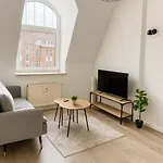 Raha - Modernes Studio-apartment - Hbf - Privat Parkplatz