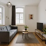 Raha - Modernes Studio-apartment - Hbf - Privat Parkplatz * Erfurt