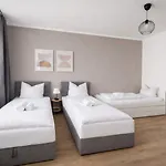 Raha - Modernes Studio-apartment - Hbf - Privat Parkplatz Appartamento