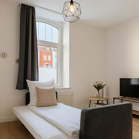 Raha - Modernes Studio-apartment - Hbf Apartment Erfurt