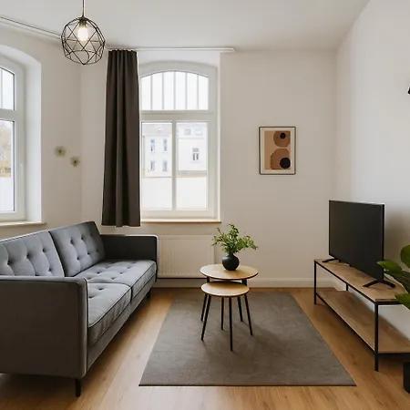 Raha - Modernes Studio-apartment - Hbf - Privat Parkplatz * 埃尔福特