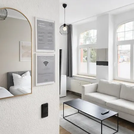 Raha - Modernes Studio-apartment - Hbf Apartment *