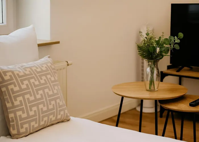 Raha - Modernes Studio-apartment - Hbf - Privat Parkplatz *