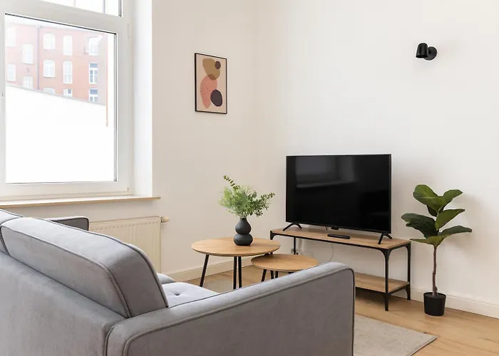 Raha - Modernes Studio-apartment - Hbf - Privat Parkplatz *