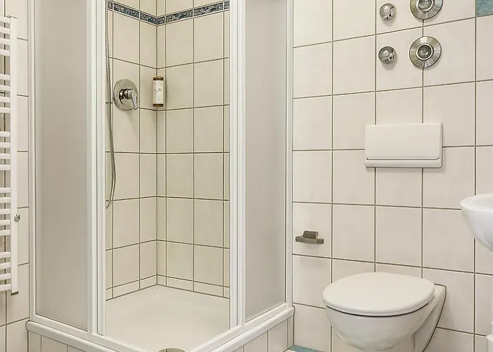 Raha - Modernes Studio-apartment - Hbf - Privat Parkplatz شقة إرفورت