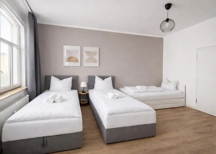 Raha - Modernes Studio-apartment - Hbf - Privat Parkplatz شقة