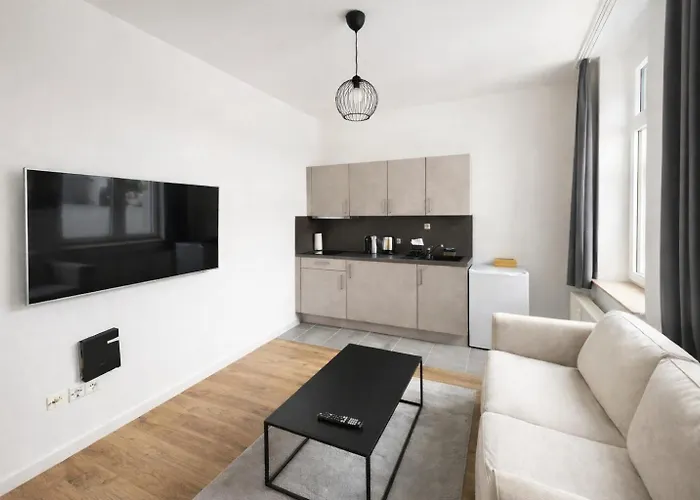 Raha - Modernes Studio-apartment - Hbf - Privat Parkplatz إرفورت
